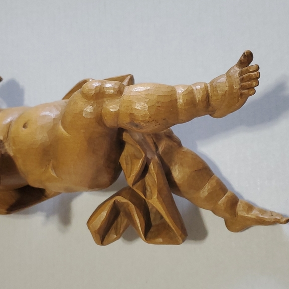 Vintage Hand Carved Wood Angel Cherub Wall Decor Figurine Tall 16" - Picture 4 of 15